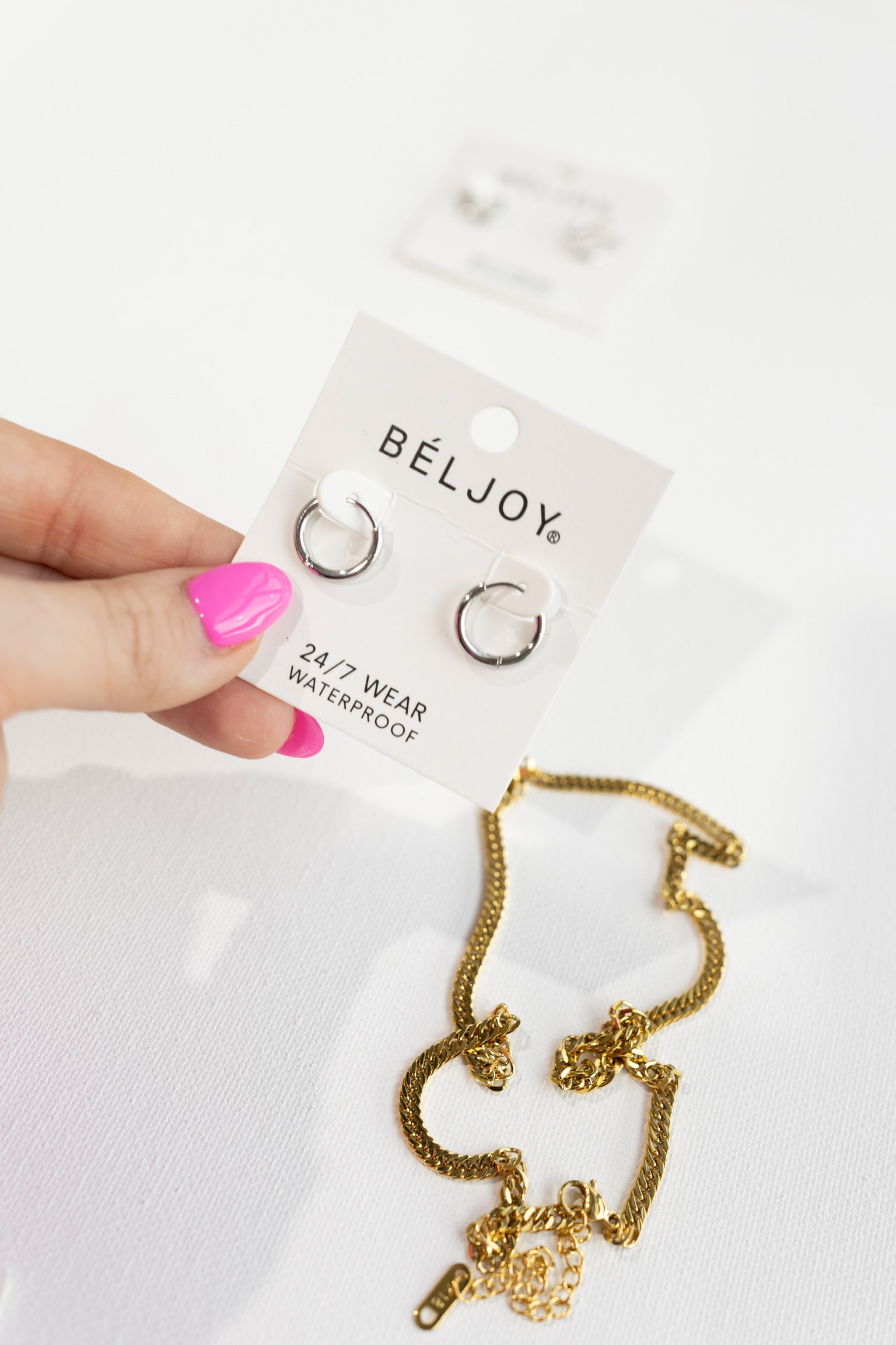 Eleanora Everyday Hoops || Choose Color