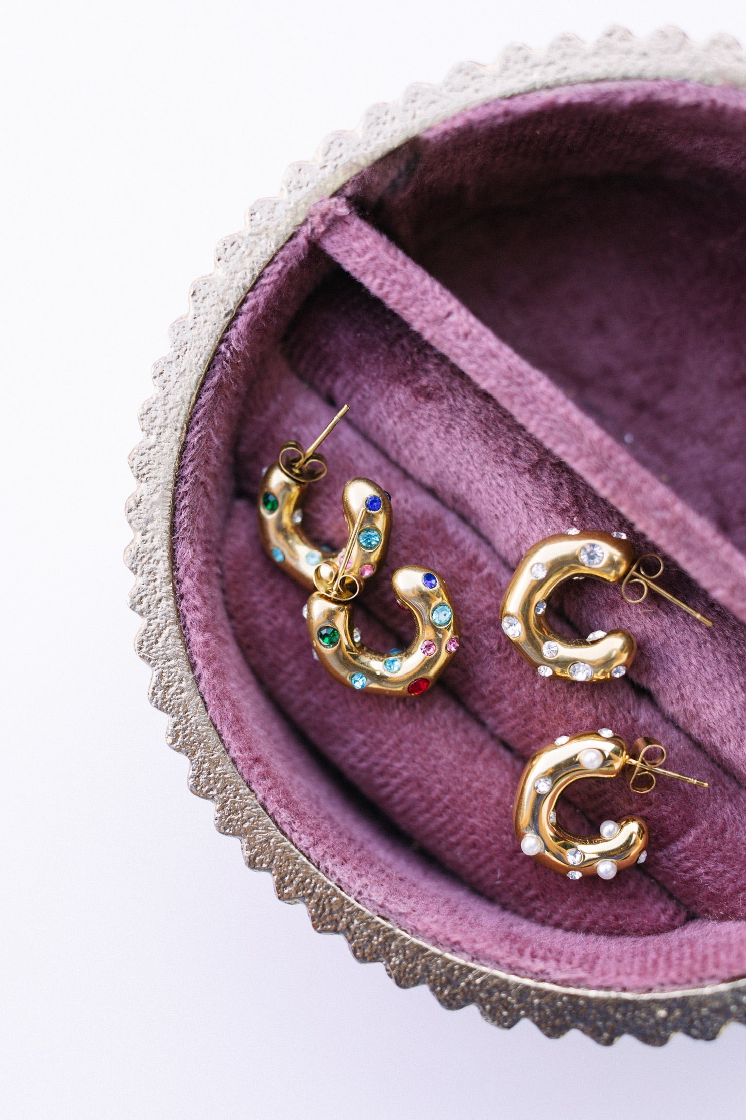 Ebby Hoop Earrings || Choose Color