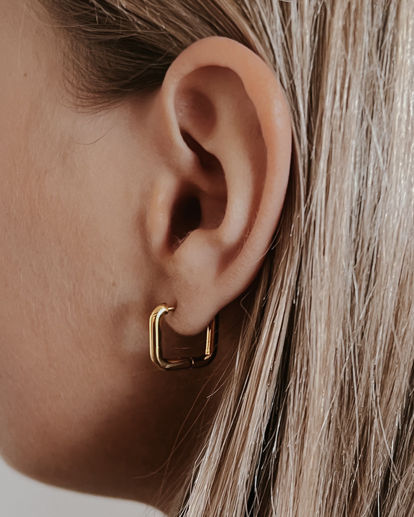 Enid Square Huggie Earrings || Choose Color