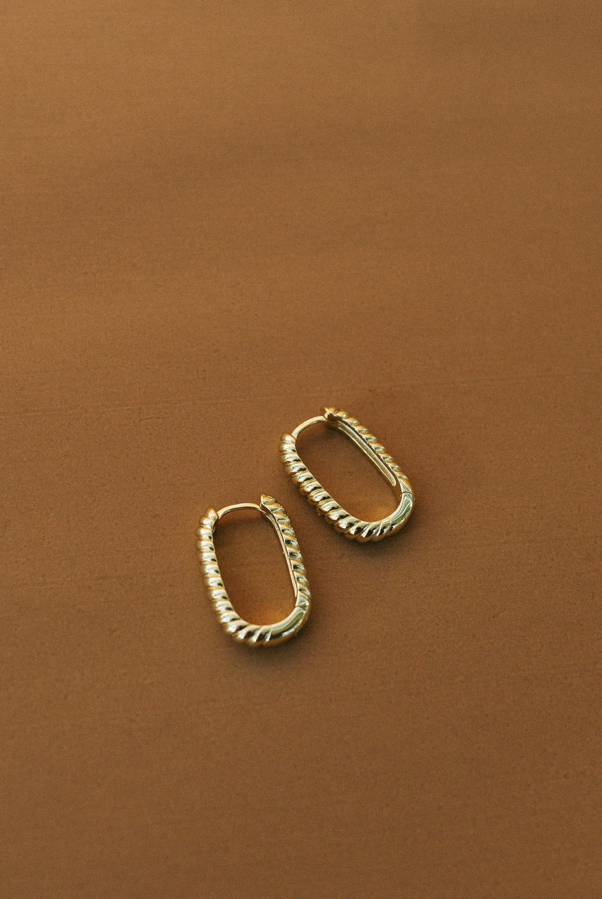 14K LUXE | Roma Twisted Hoop Earrings