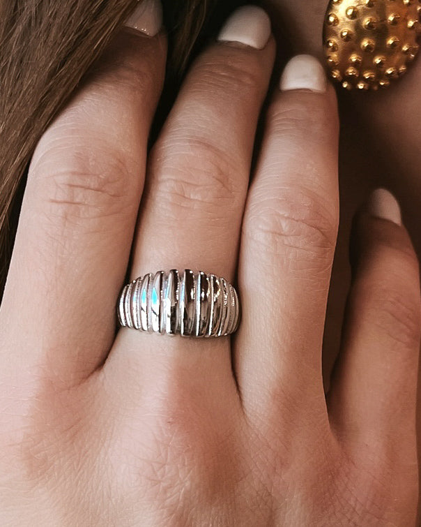 Roark Textured Statement Ring || Choose Color