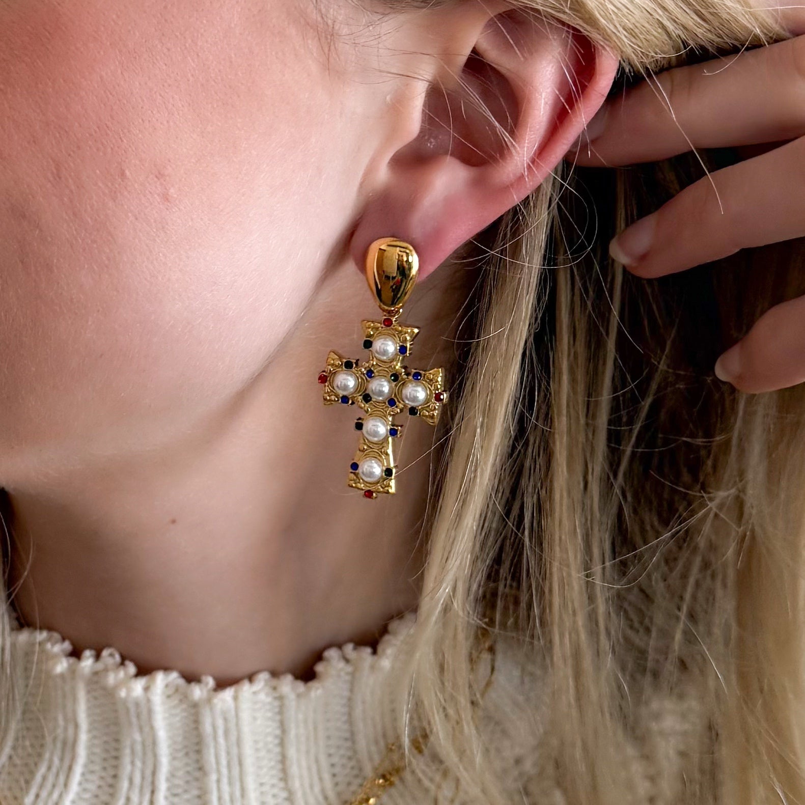 Evianna Pearl Cross Earrings