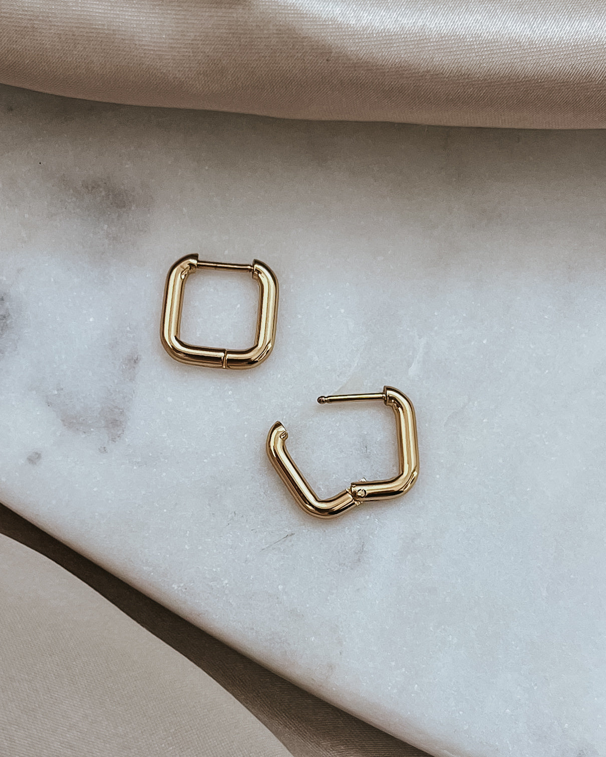 Enid Square Huggie Earrings || Choose Color