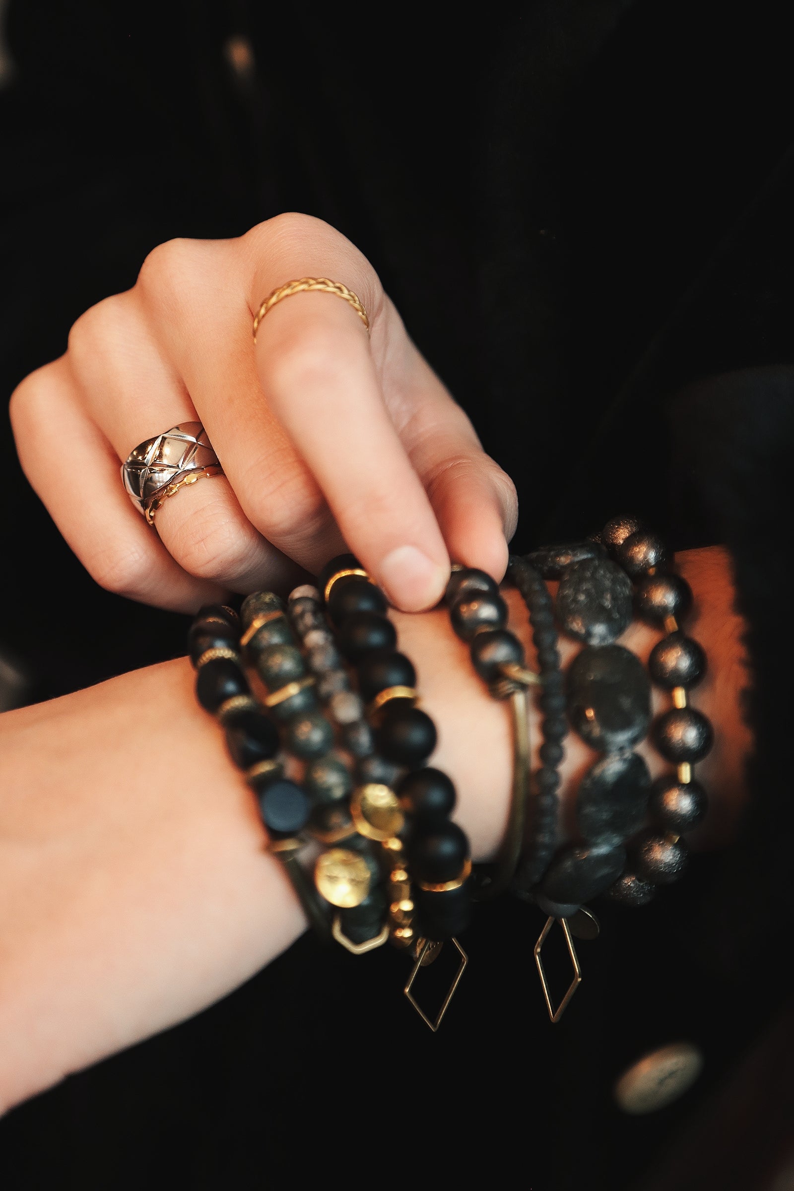 Reeve Thick Band Ring || Choose Color