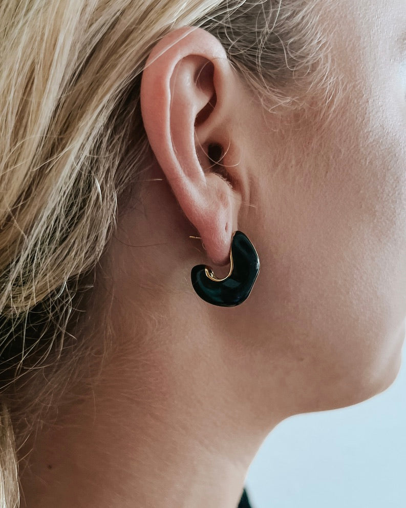 Erma Huggie Earrings || Choose Color