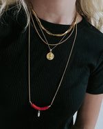 Queen Layered Necklace Set