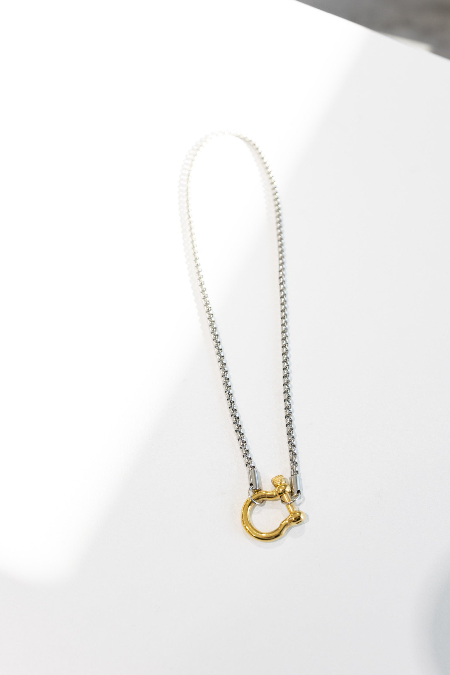 Teezo Screw Toggle Necklace