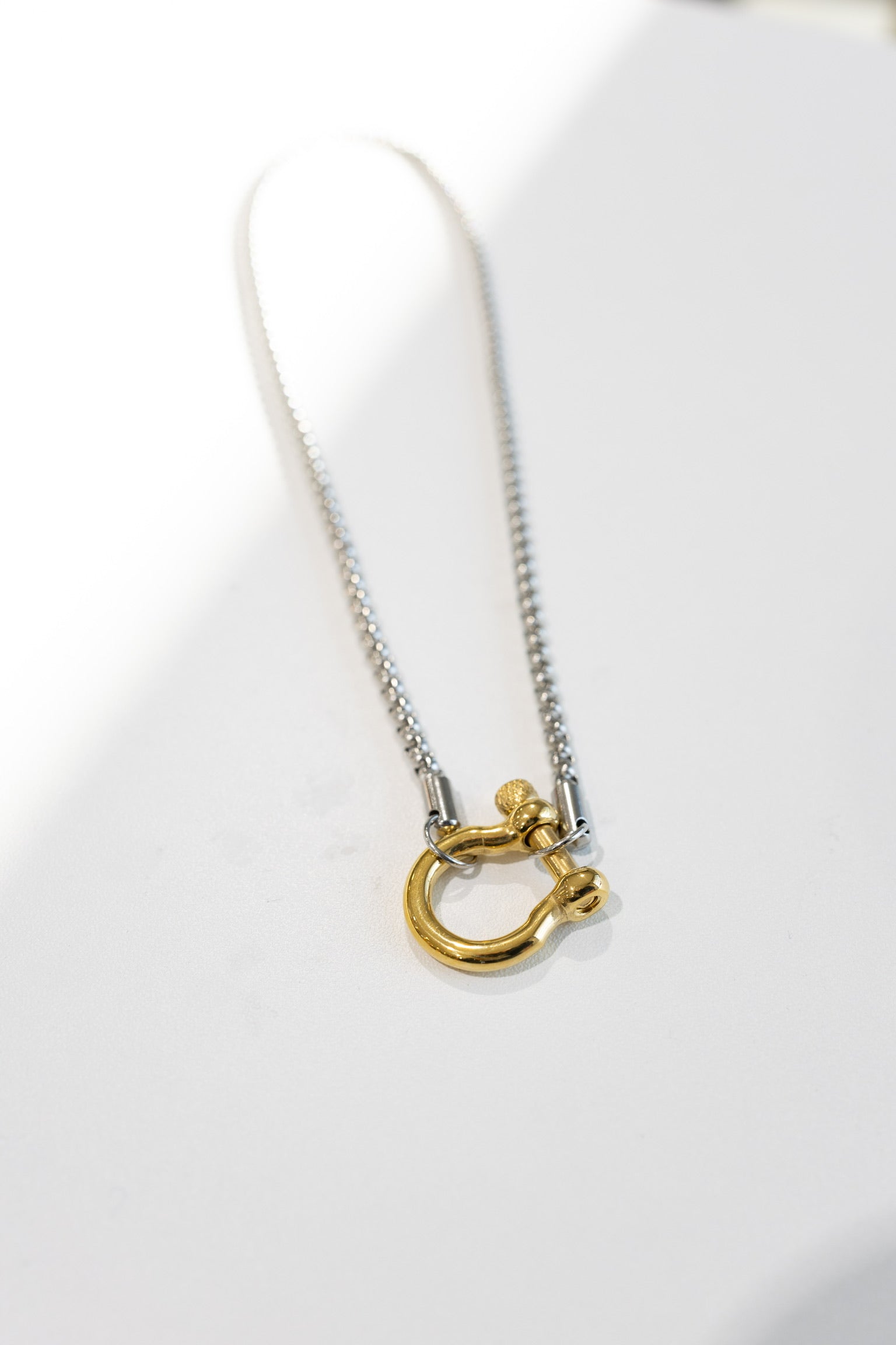 Teezo Screw Toggle Necklace