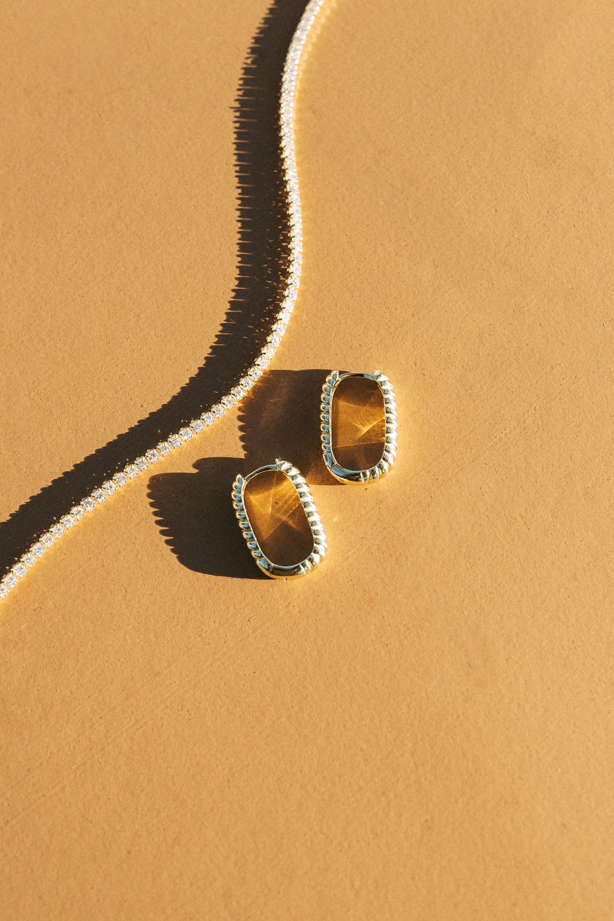 14K LUXE | Roma Twisted Hoop Earrings