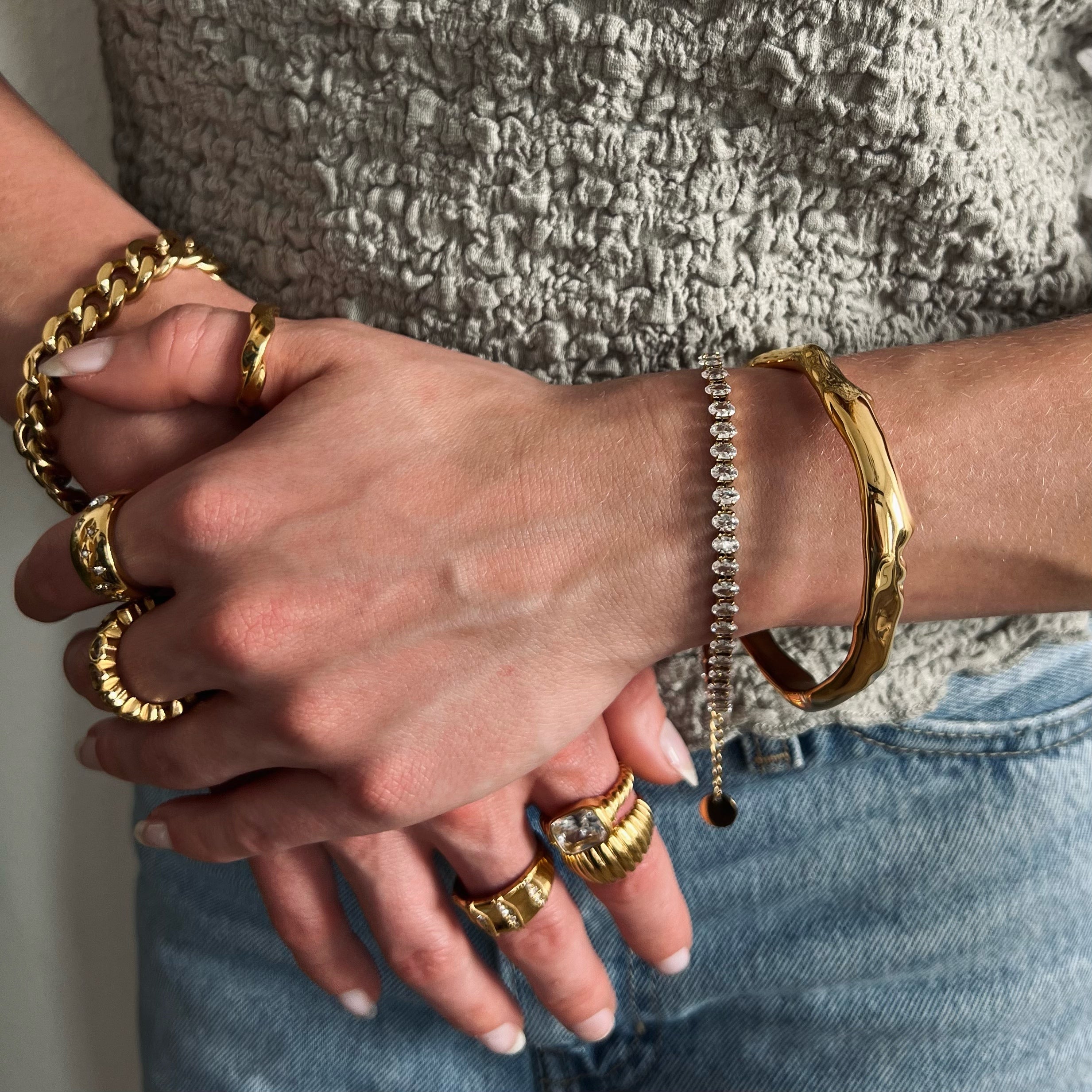 Basia Oval Tennis Bracelet