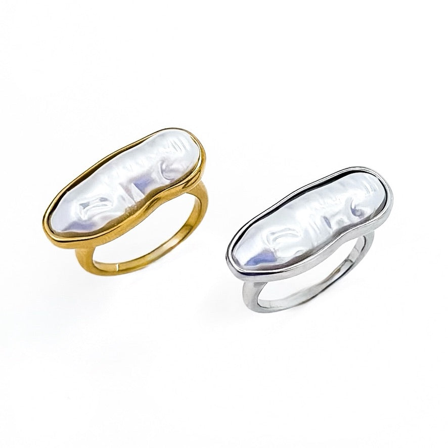 Raven Vintage Baroque Pearl Ring