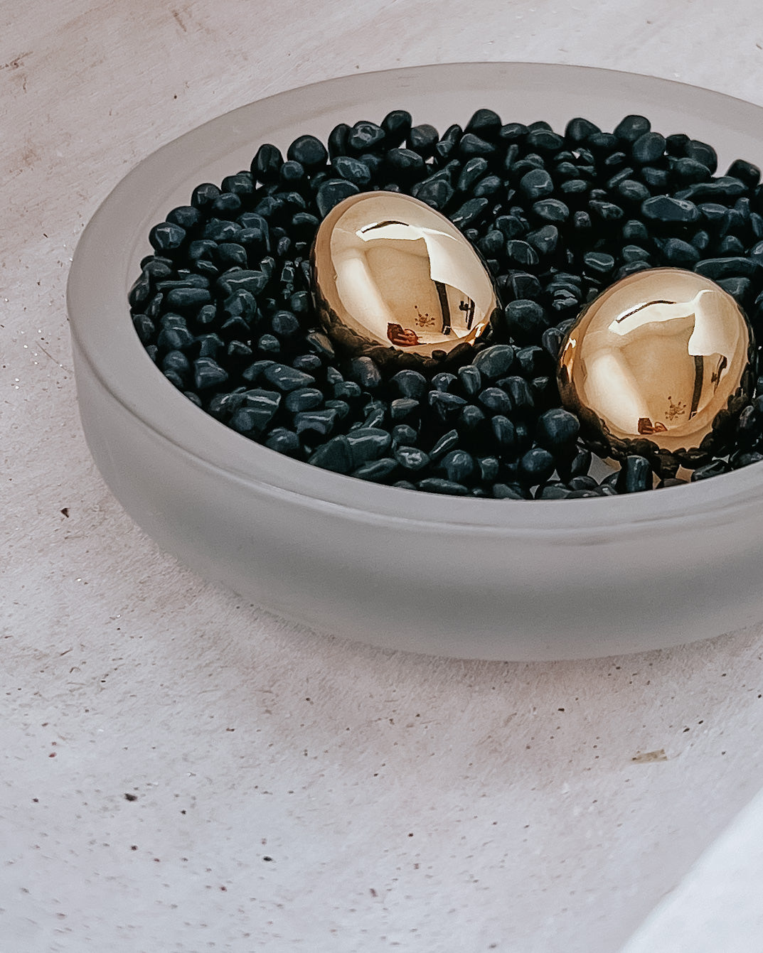 Estafane Oval Statement Stud Earrings || Choose Color