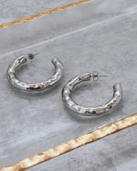 Elondo Hammered Hoop Earrings || Choose Color