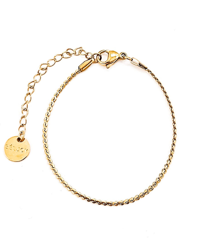 Belvue Dainty Gold Chain Bracelet