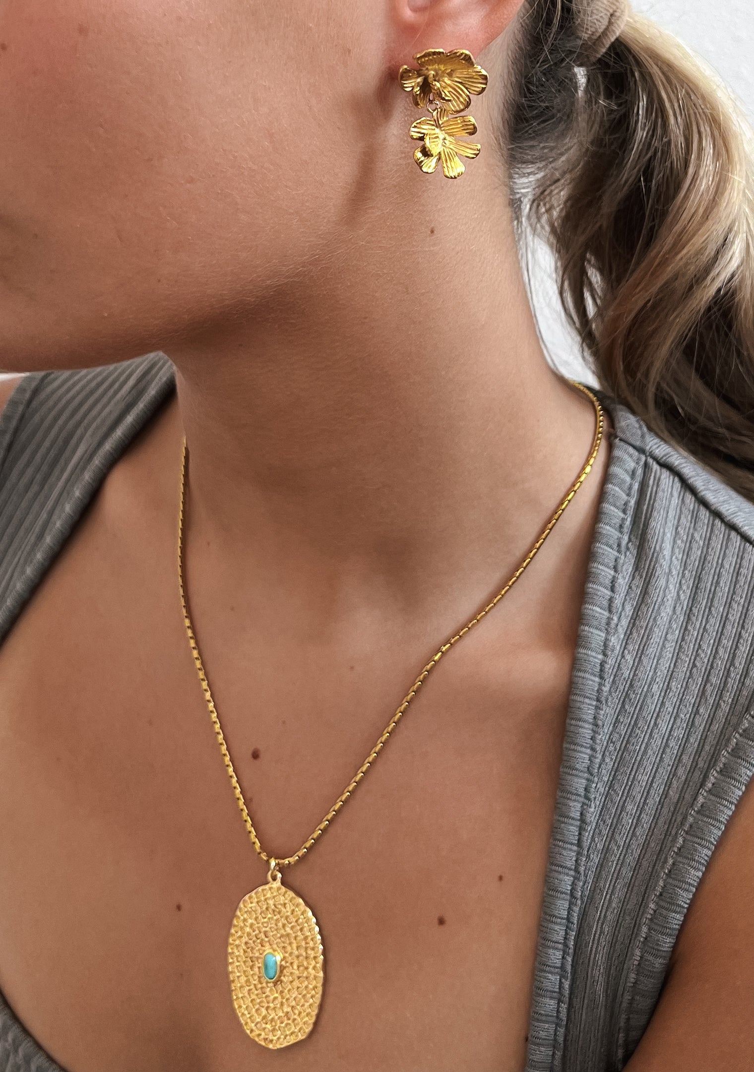 Maris Turquoise Stone Pendant Necklace