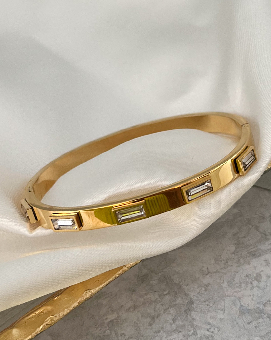 Belinda Gold Jewel Bracelet || Choose Color