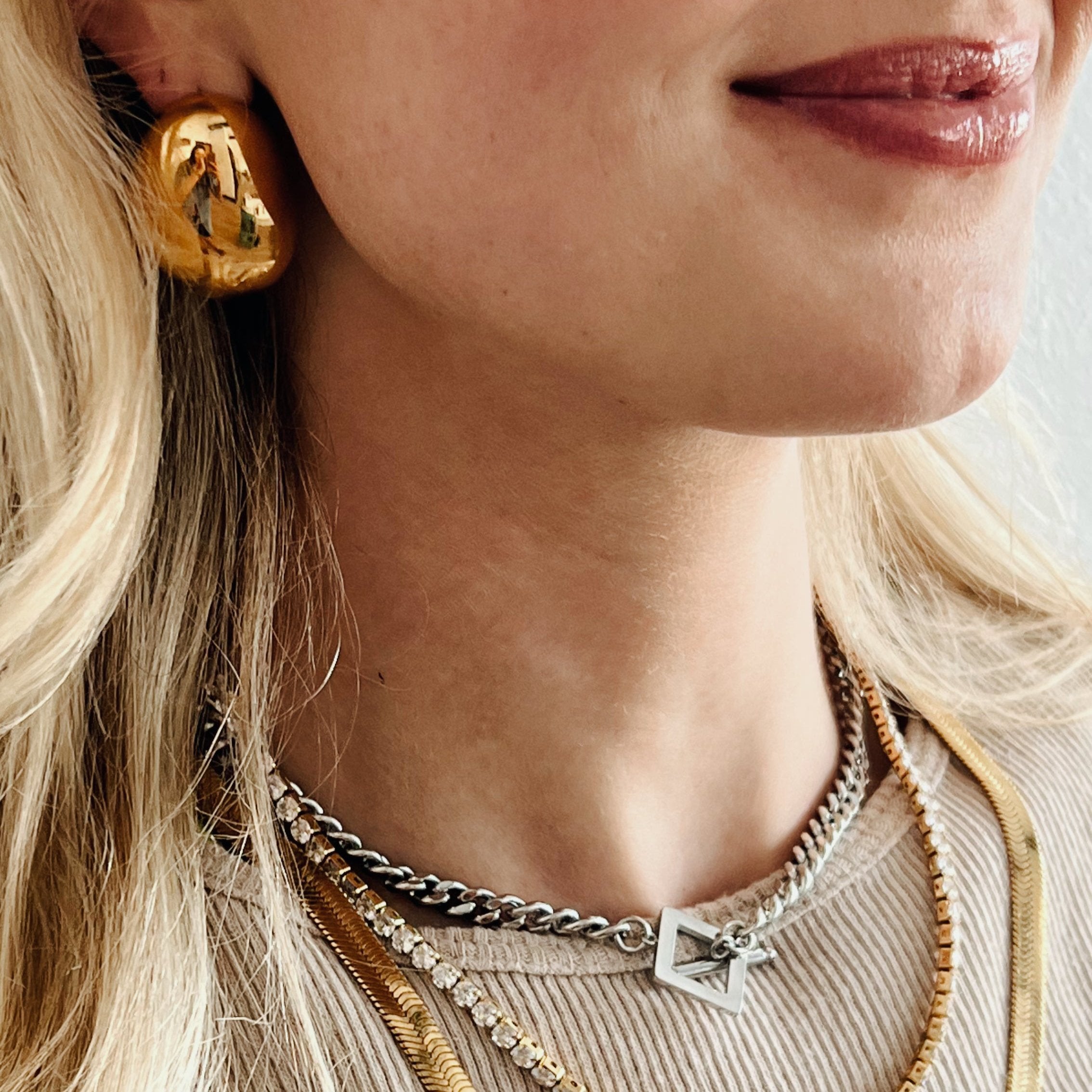 Estafane Oval Statement Stud Earrings || Choose Color