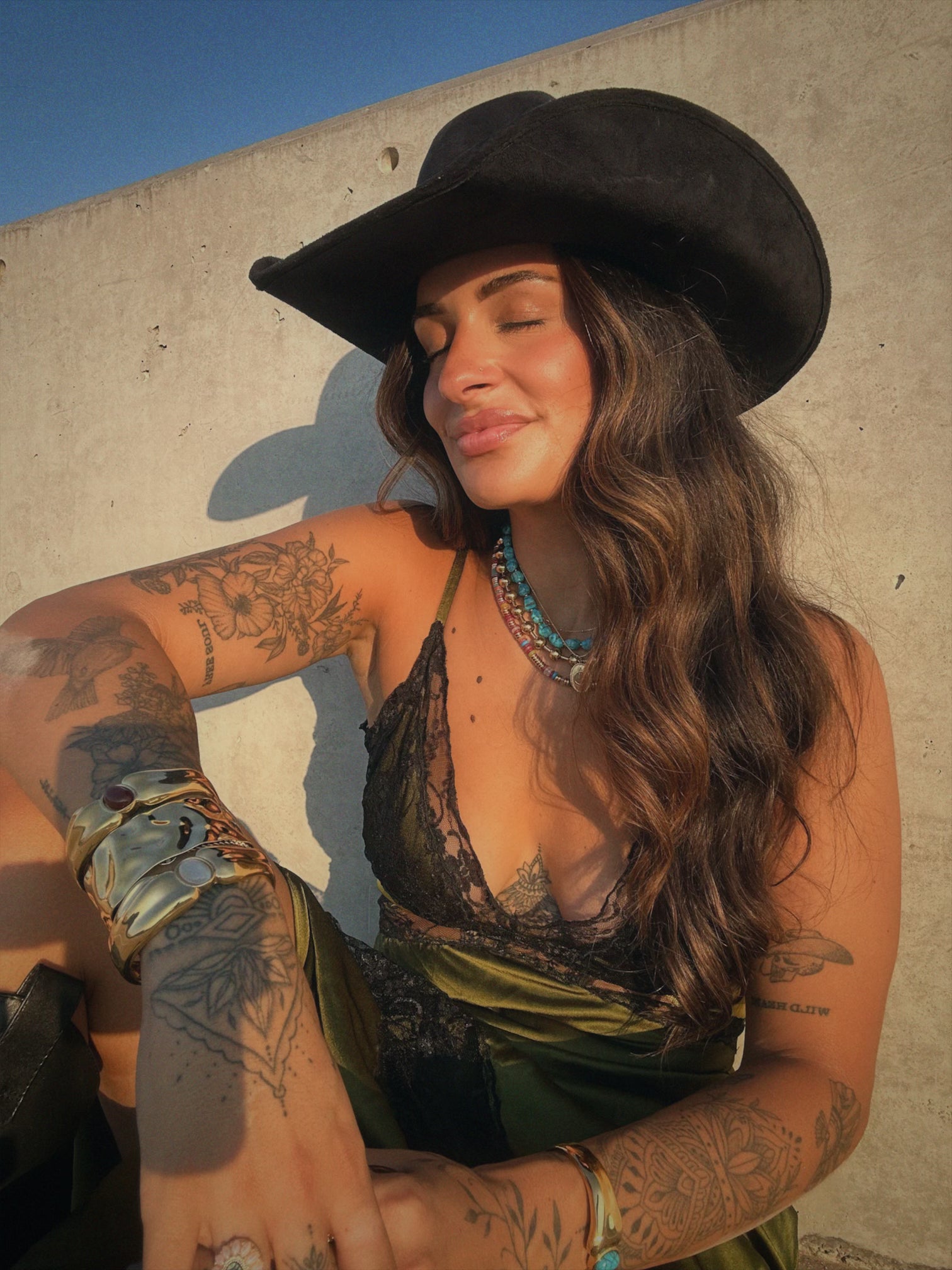 Elaine Gold Hoop Earrings