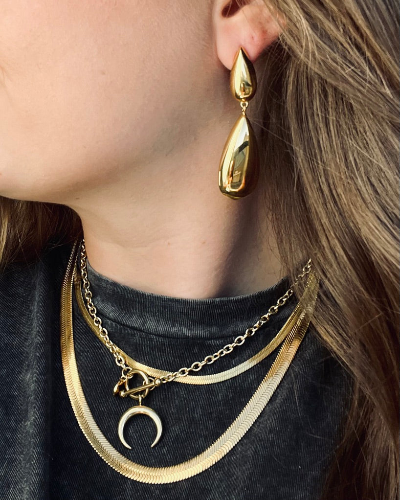 Eros Teardrop Earring || Choose Color