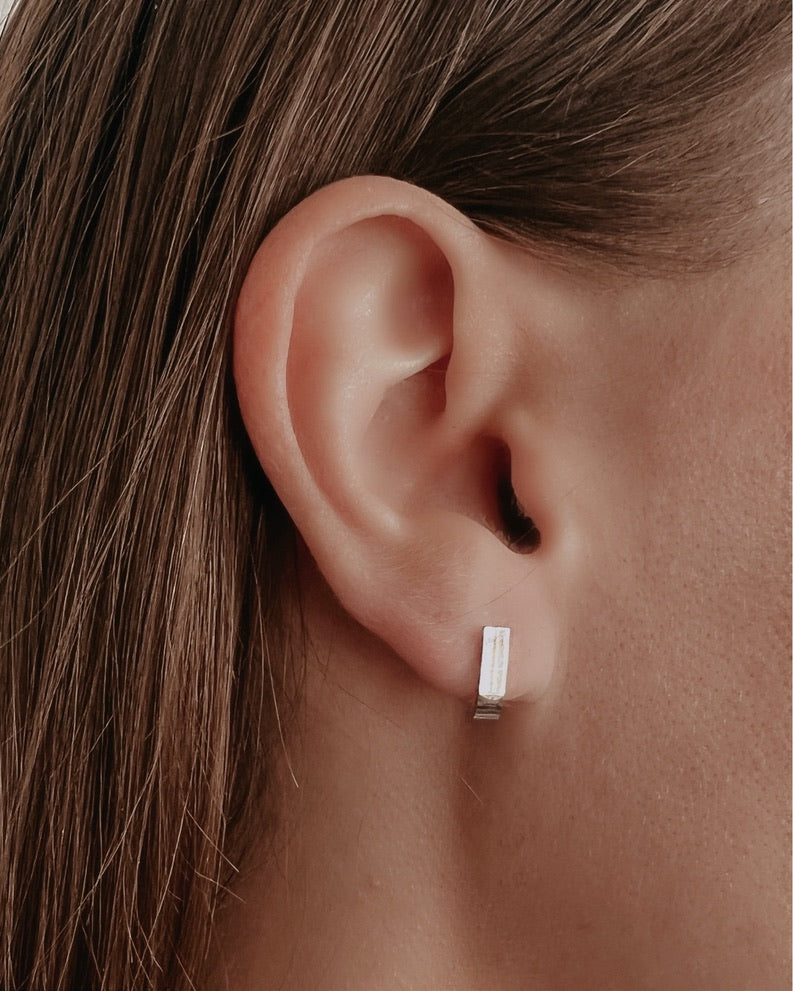 Epsie Stud Earrings || Choose Color