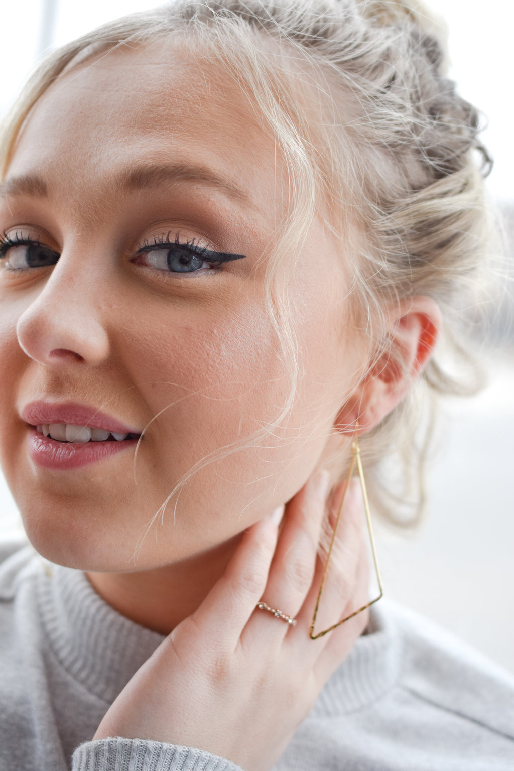 Eslie Earrings || Choose Color