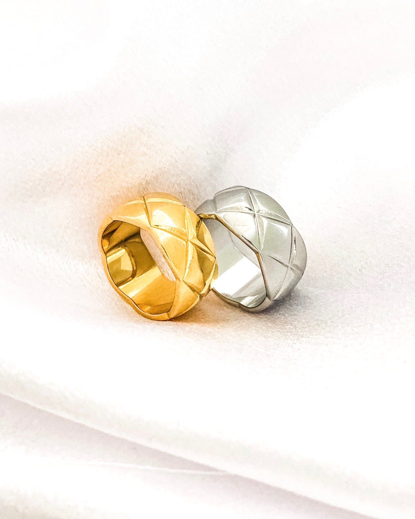 Reeve Thick Band Ring || Choose Color