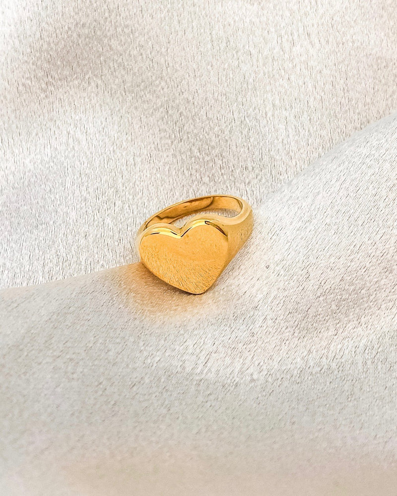 Reena Heart Ring
